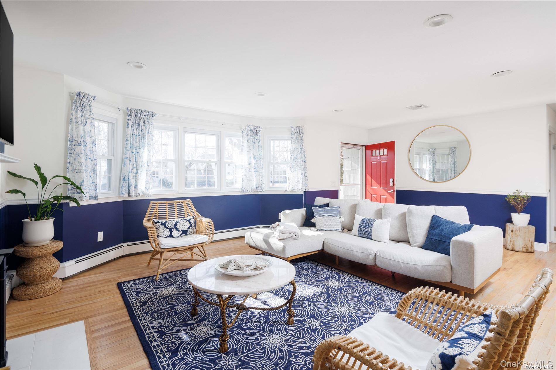 129 Lynncliff Rd, Hampton Bays, NY 11946, USA property photo