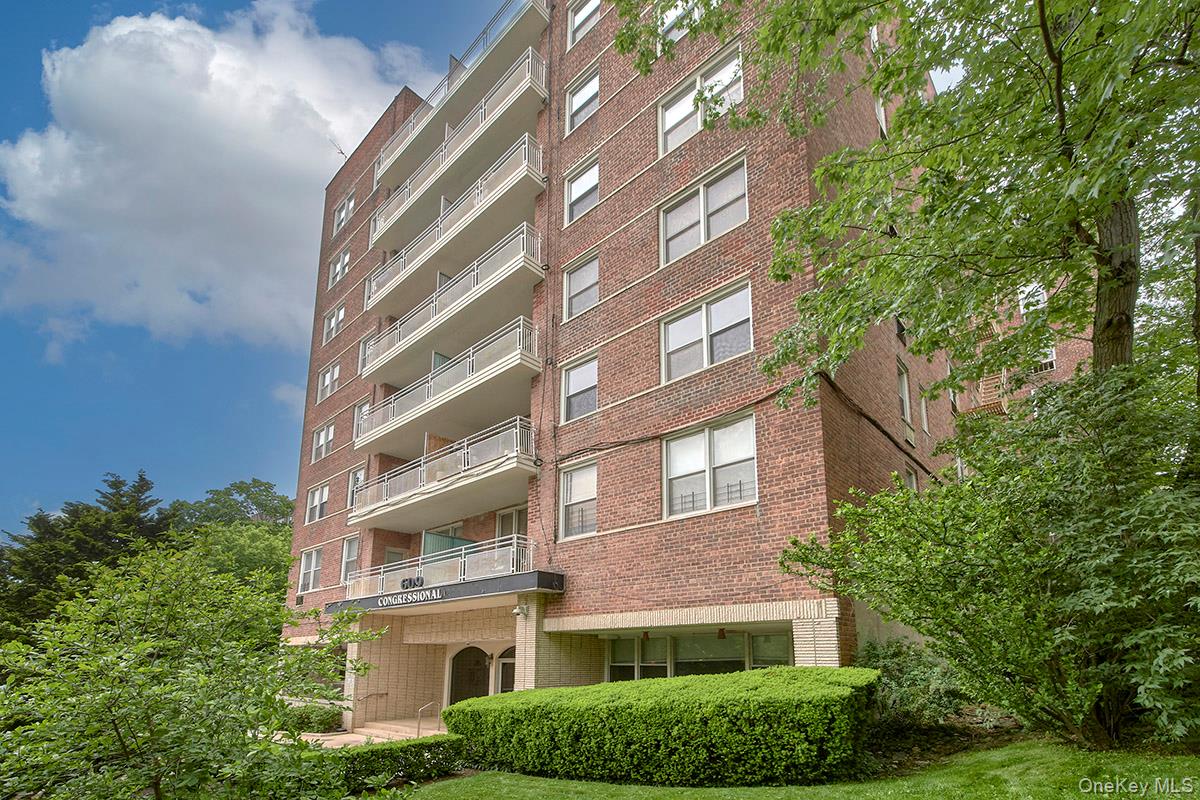 609 Kappock St, Bronx, NY 10463, USA property photo