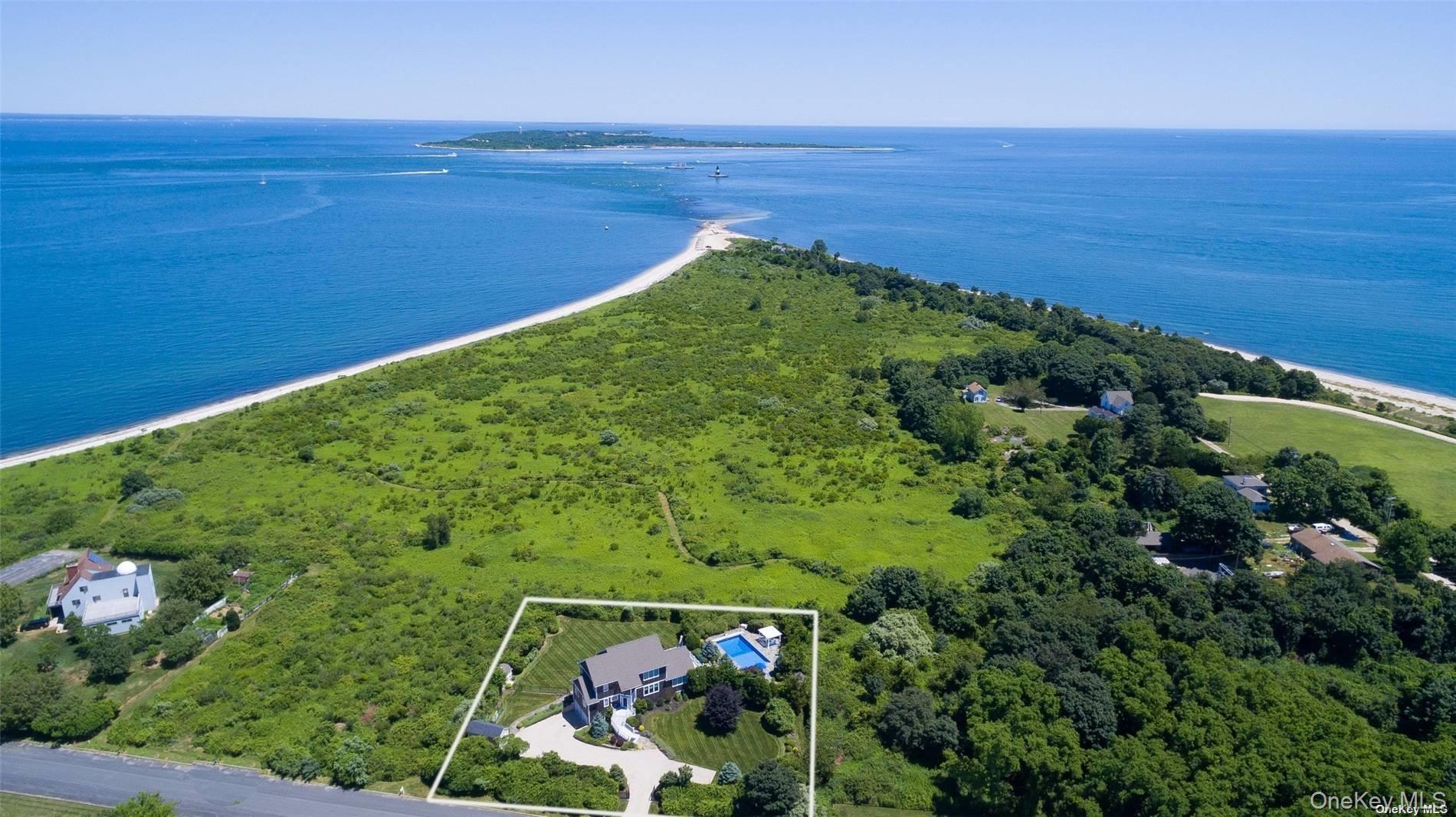 300 Latham Ln, Orient, NY 11957, USA property photo
