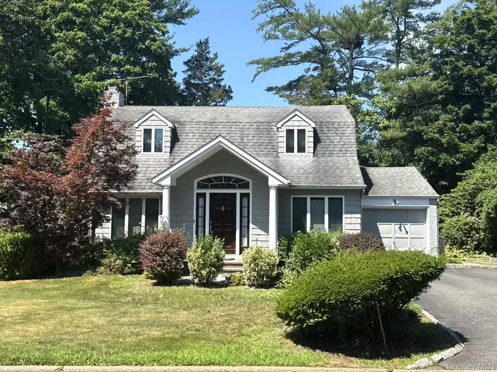95 Oakdale Ln, Roslyn Heights, NY 11577, USA property photo