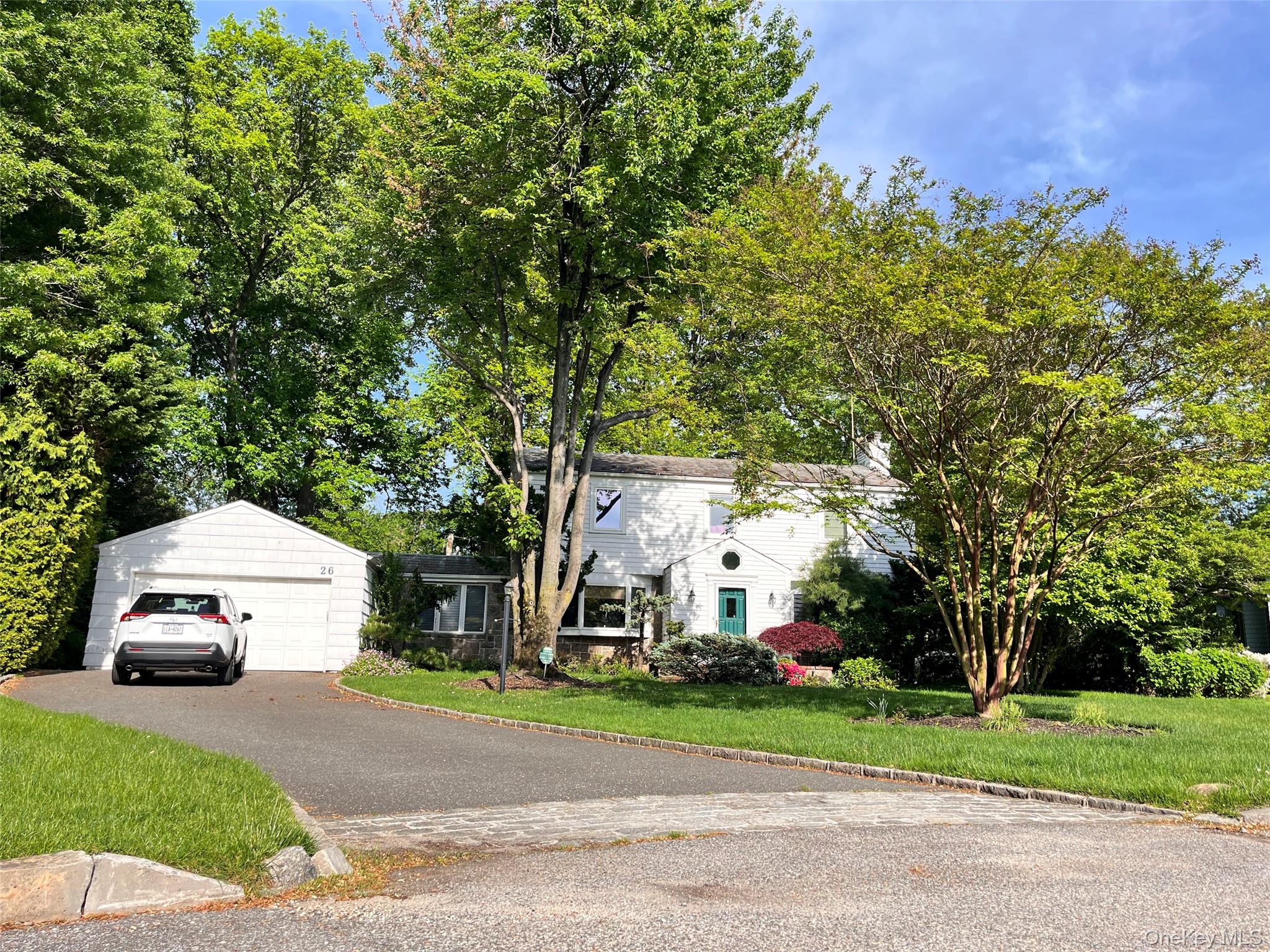 26 Polo Field Ln, Lake Success, NY 11020, USA property photo