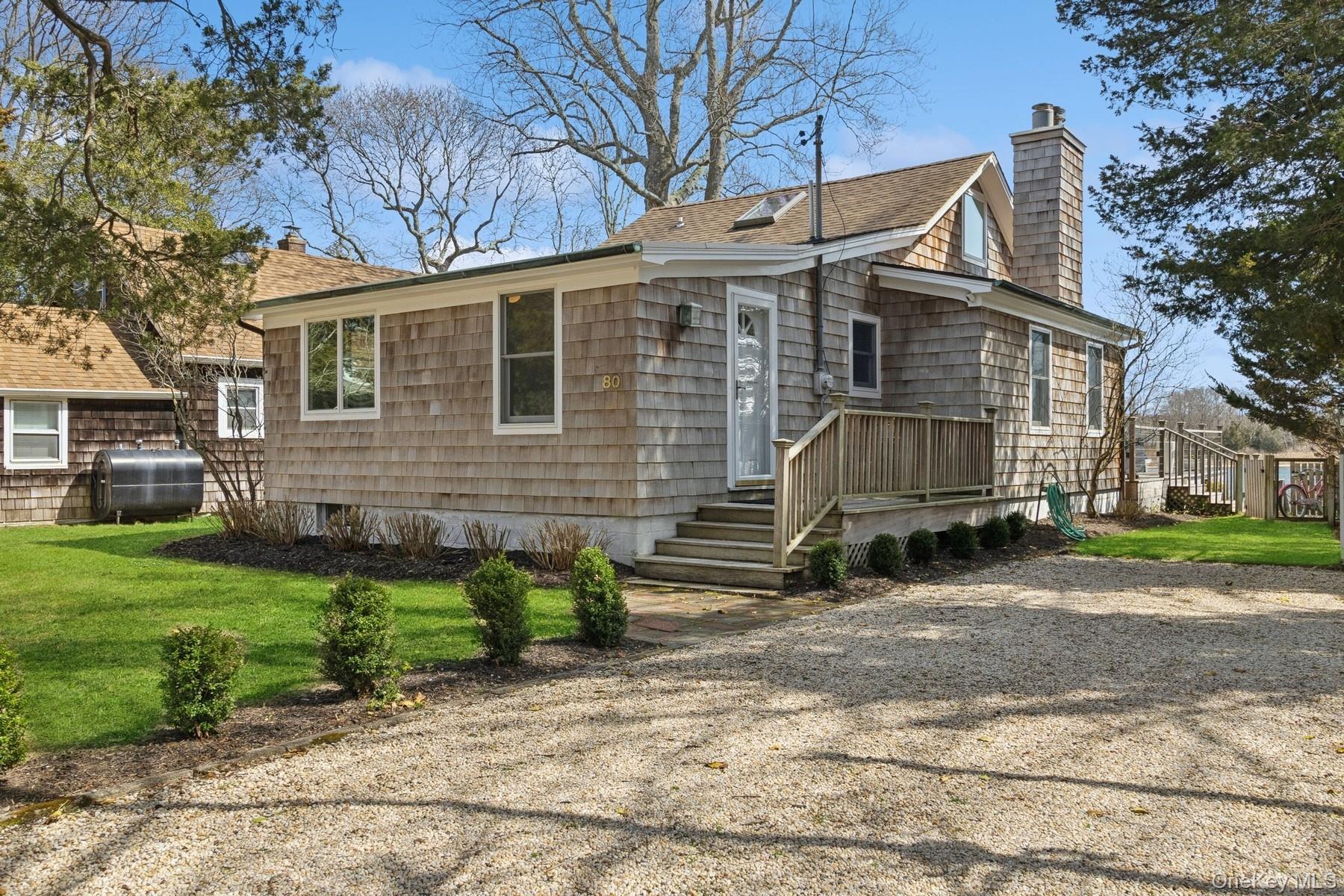 80 Towd Point Rd, Southampton, NY 11968, USA property photo