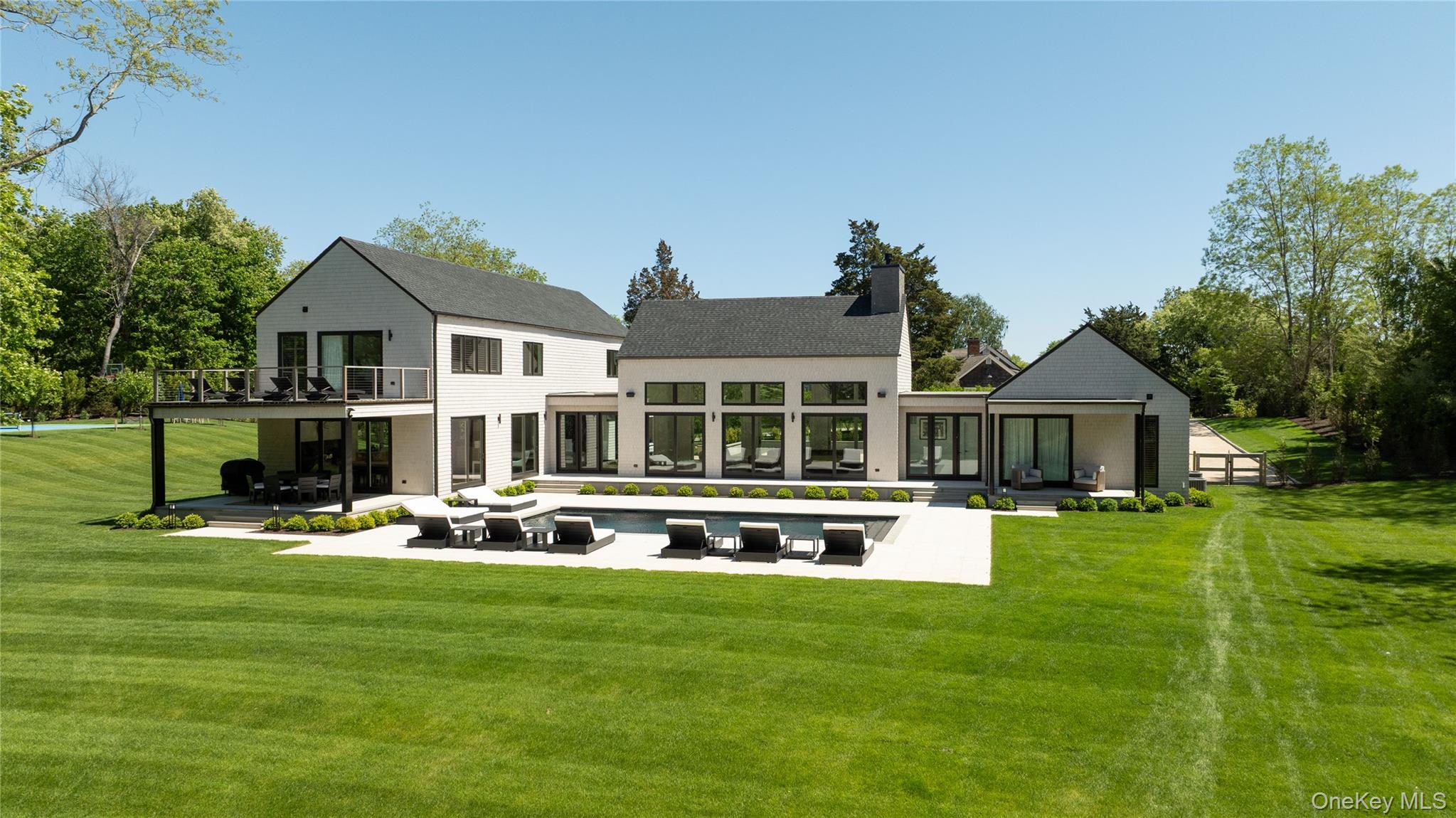100 S Ferry Rd, Shelter Island, NY 11964, USA property photo