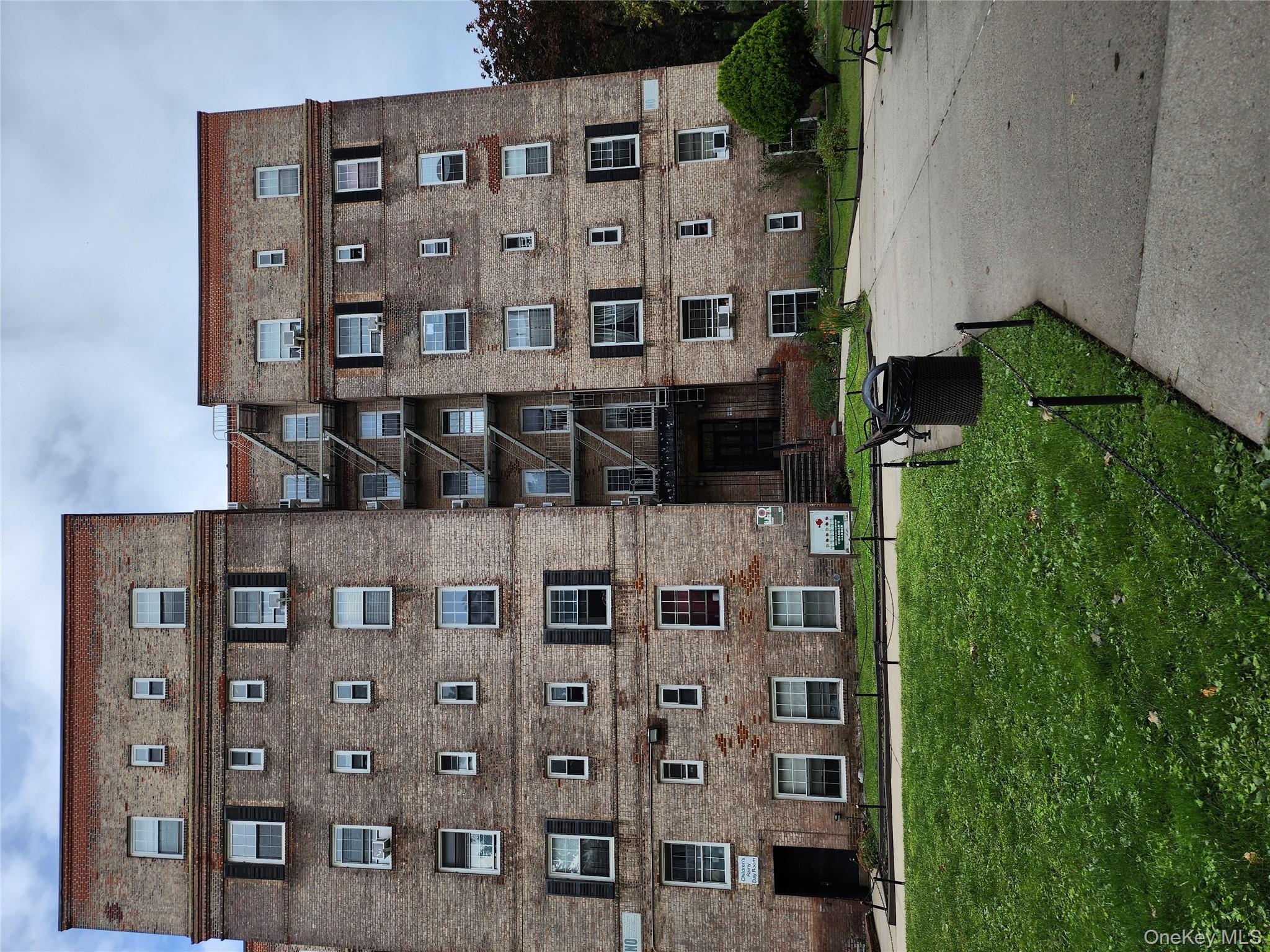 30-47 Hobart St, Woodside, NY 11377, USA property photo