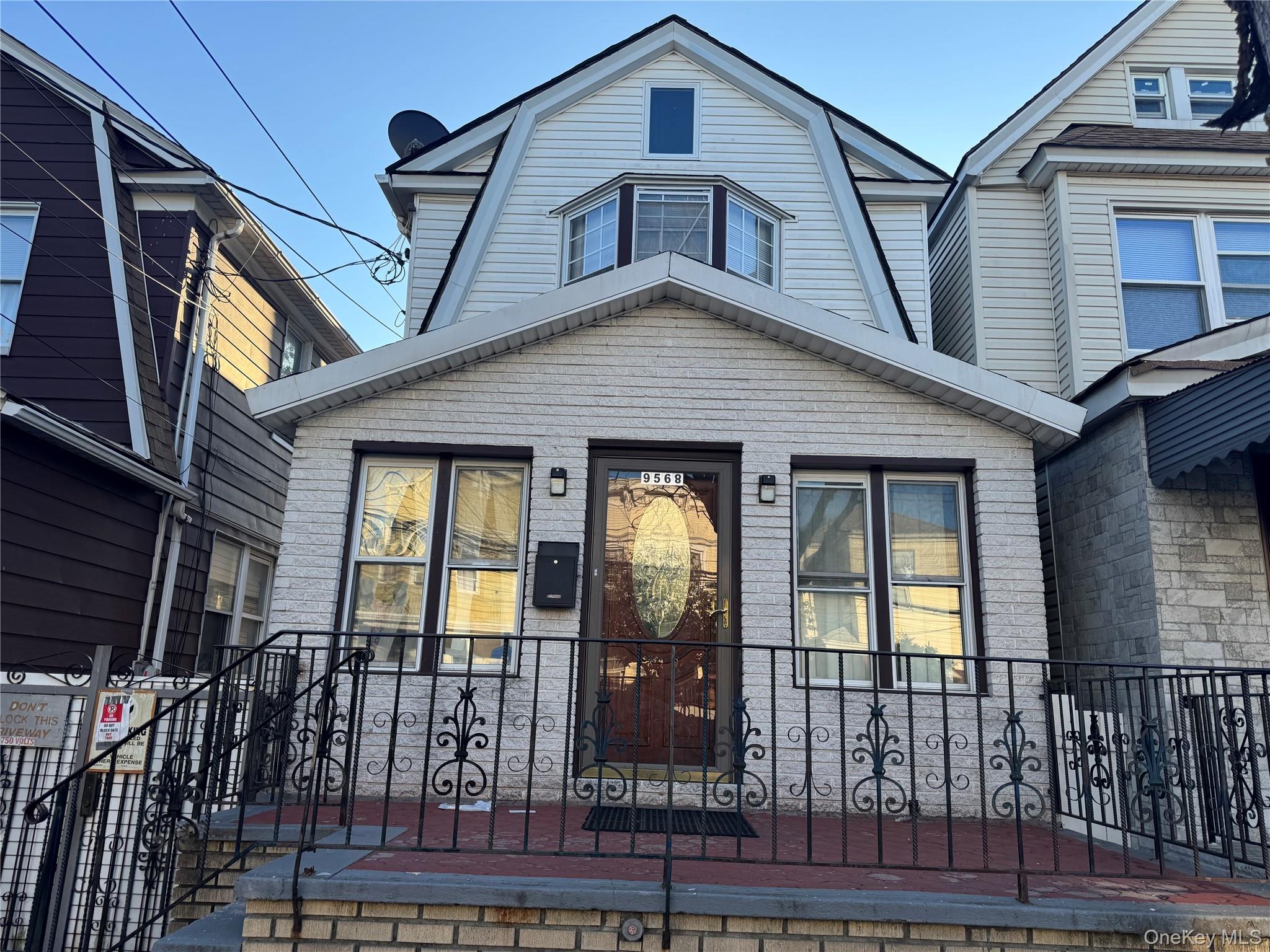 95-68 115th St, South Richmond Hill, NY 11419, USA property photo