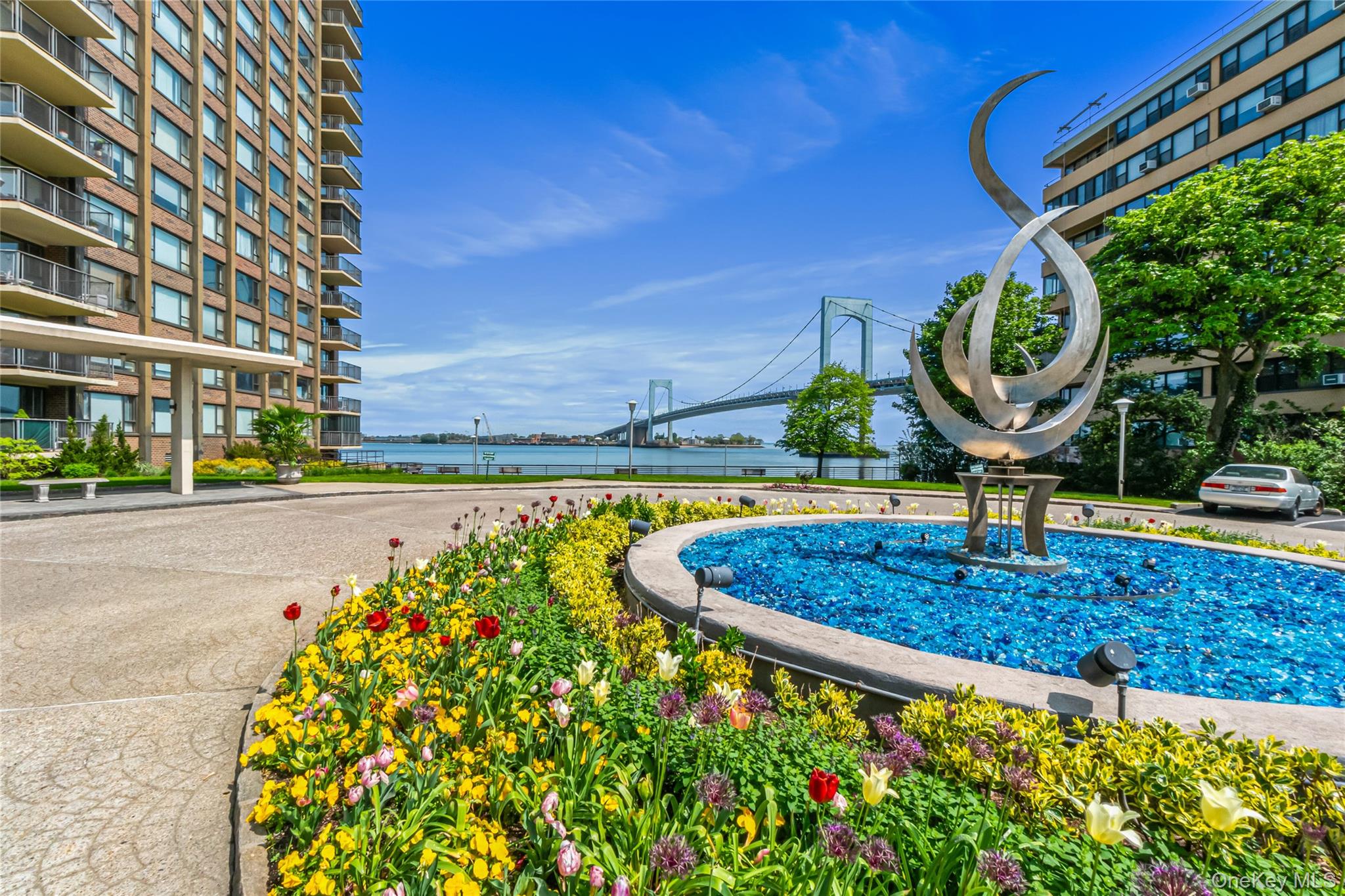 166-25 Powells Cove Blvd, Flushing, NY 11357, USA property photo