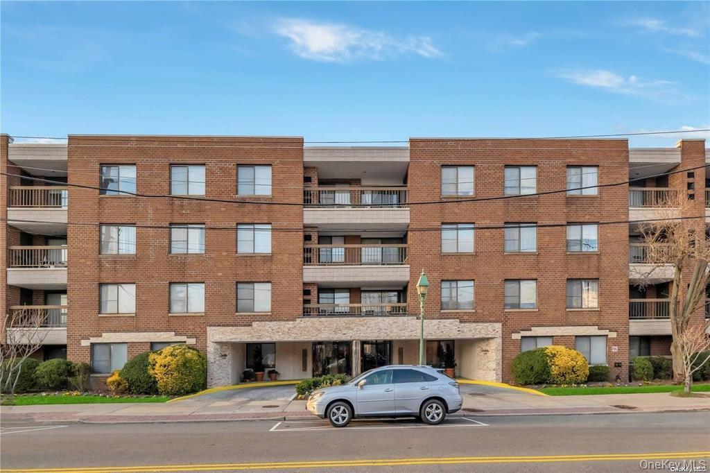 376 Central Avenue Unit 3-V Lawrence, NY 11559 property photo