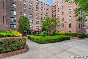 83-25 98th Street Unit 4T Woodhaven, NY 11421 property photo