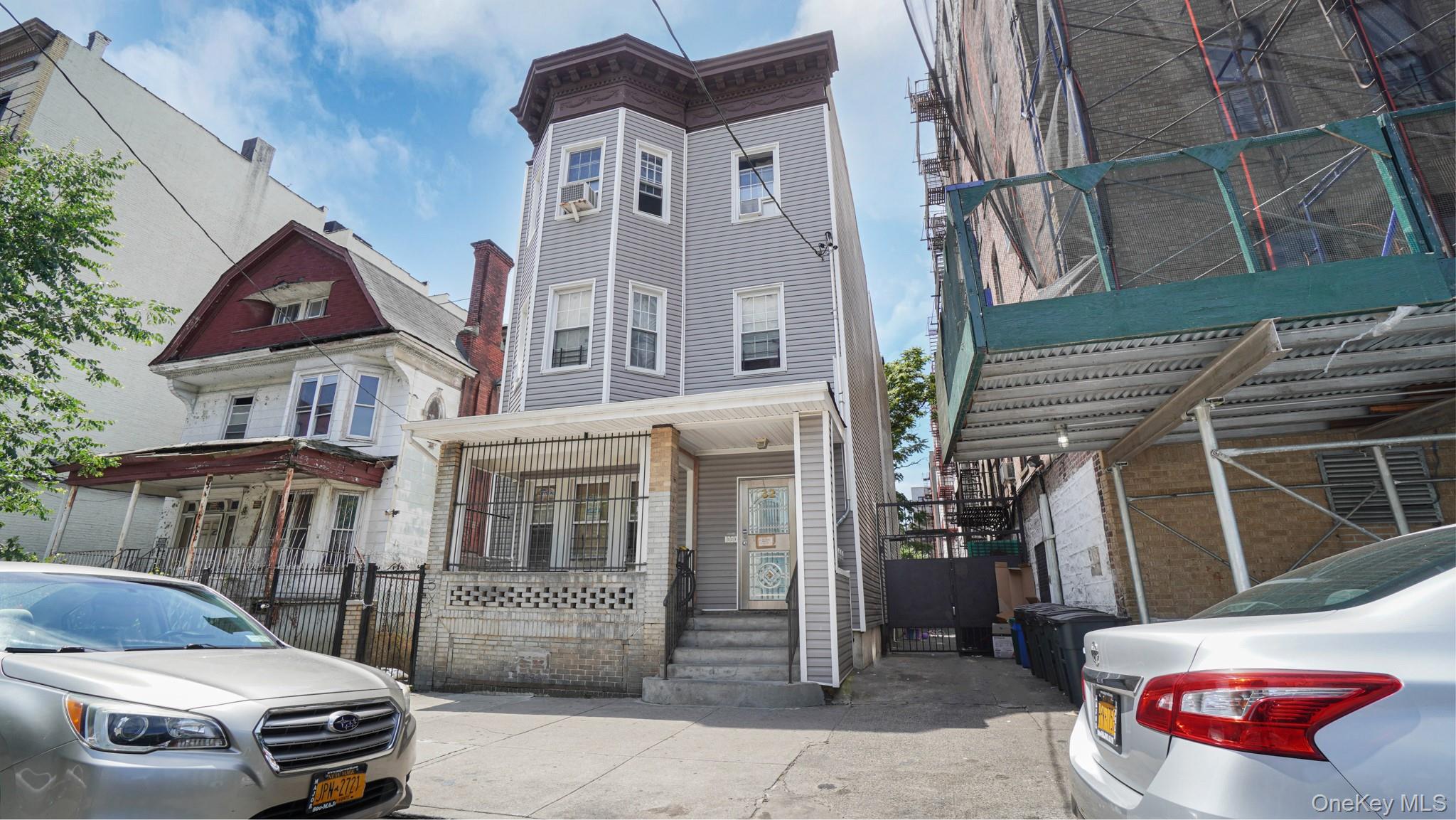 32 North St, Bronx, NY 10468, USA property photo