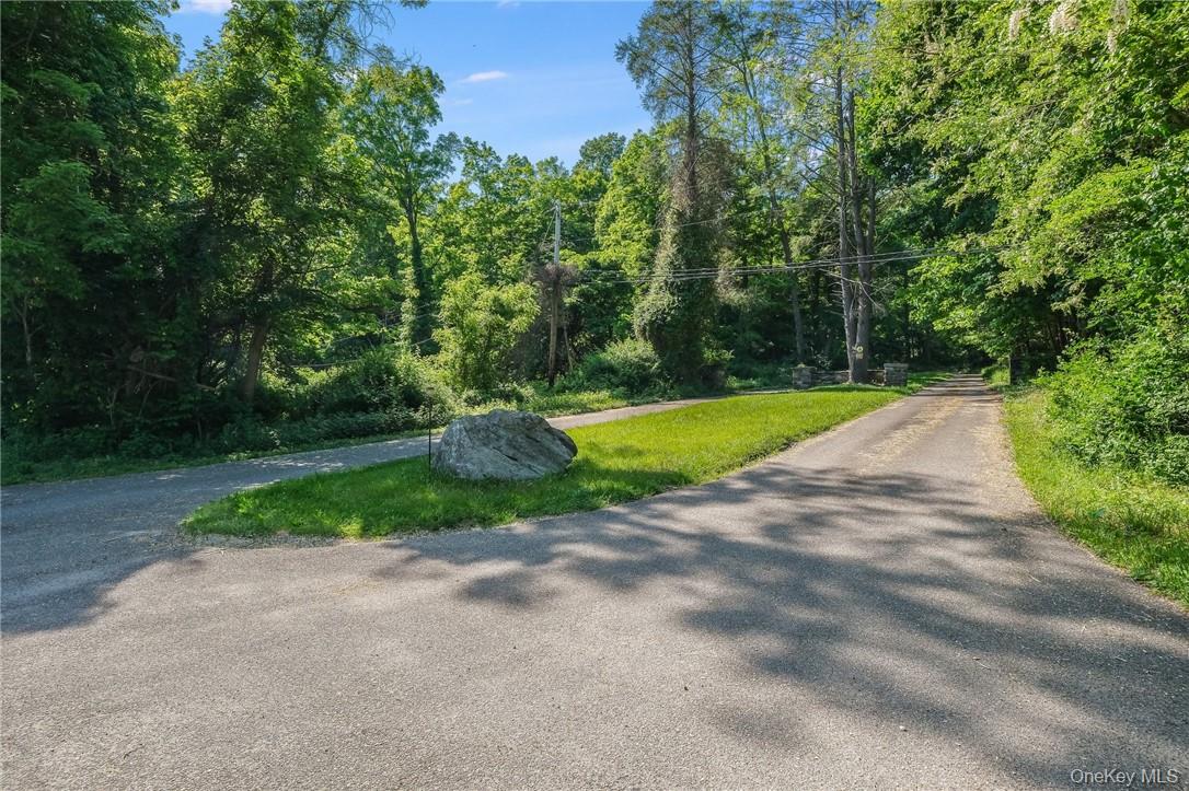 3 NY-100, Yorktown Heights, NY 10598, USA property photo