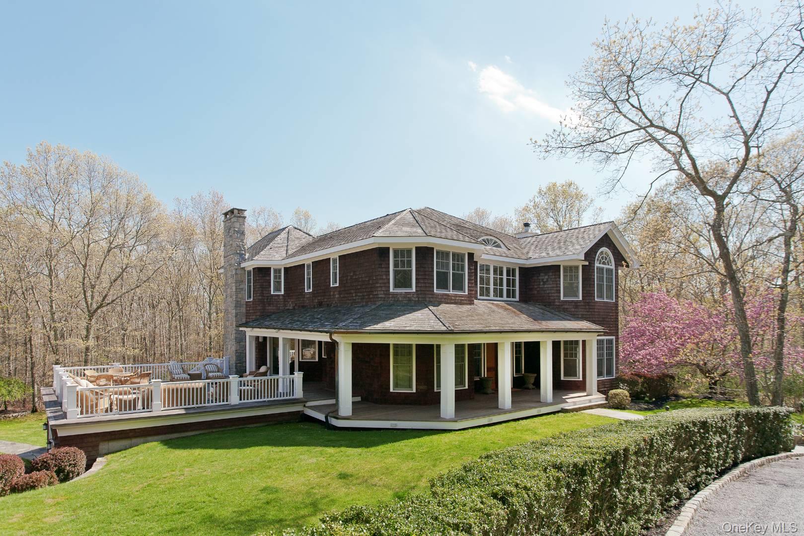 1477 Deerfield Rd, Water Mill, NY 11976, USA property photo