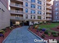 65-50 Wetherole St APT 5V, Flushing, NY 11374, USA property photo