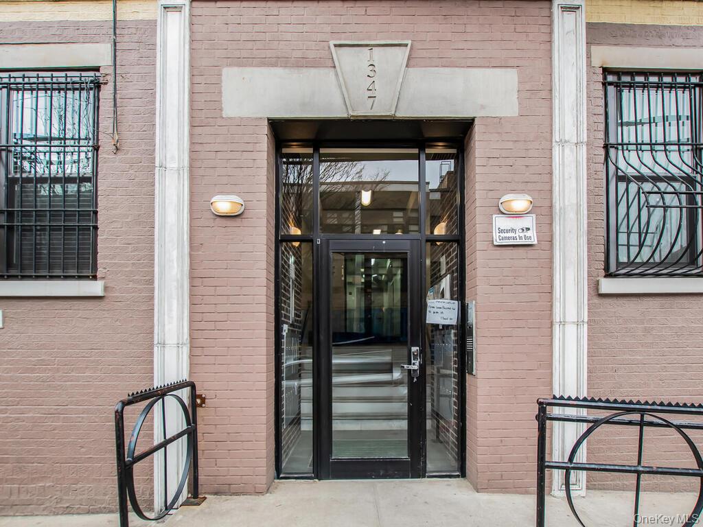 1347 Bristow St, Bronx, NY 10459, USA property photo