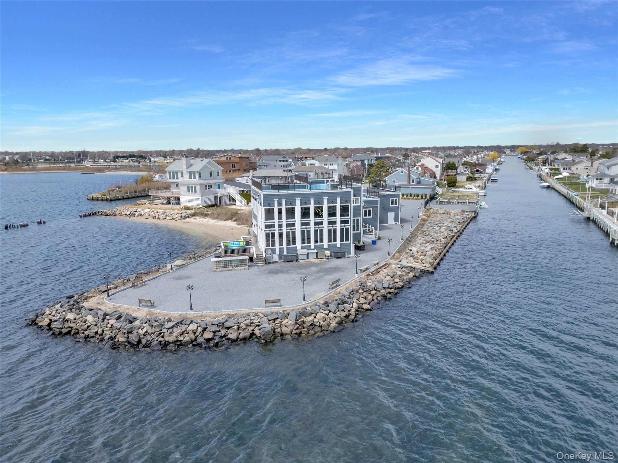505 East Dr, Copiague, NY 11726, USA property photo