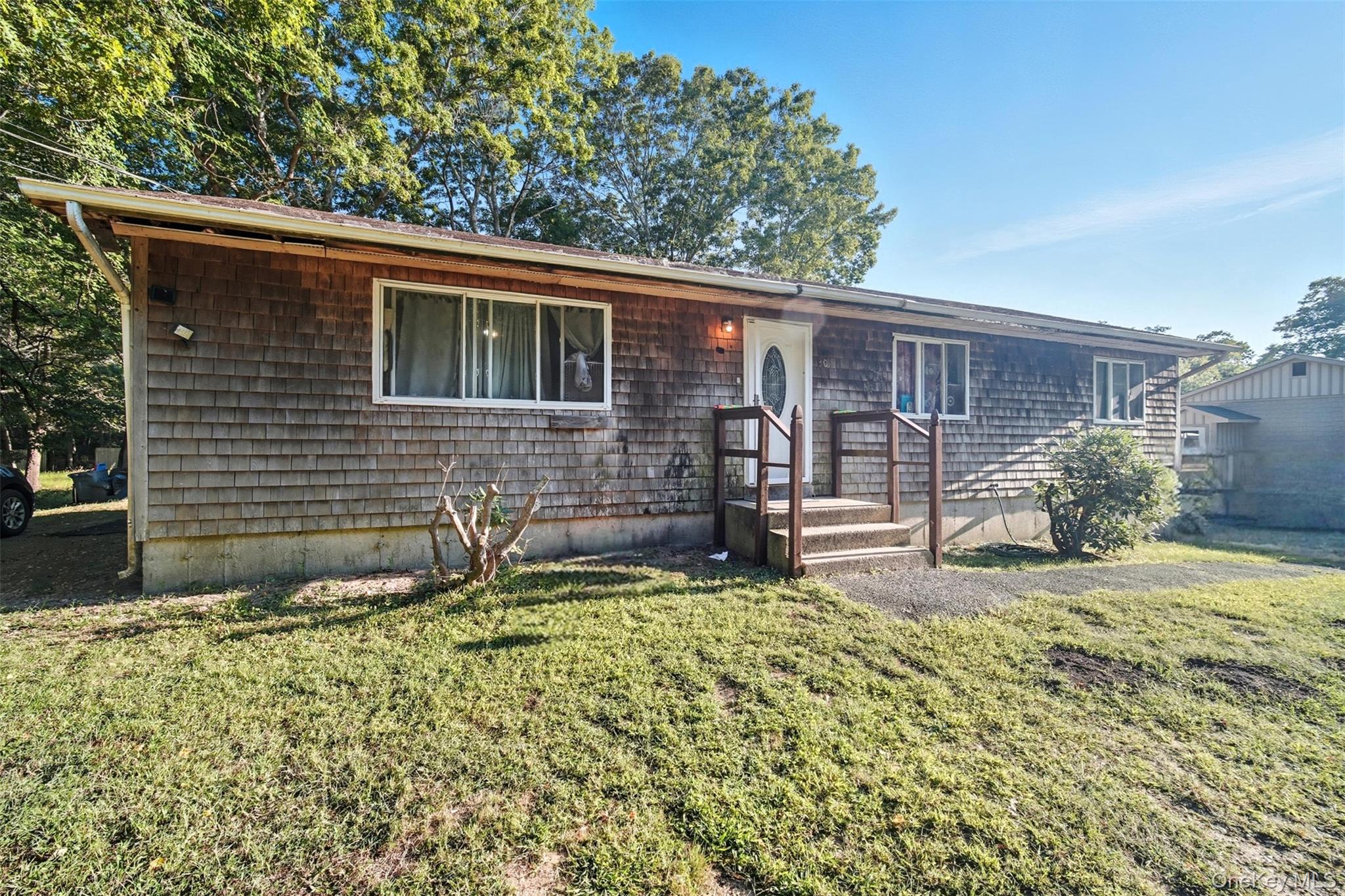 30 Fords Ln, Southampton, NY 11968, USA property photo