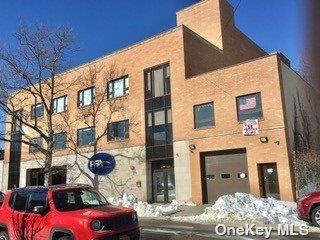 214-25 42nd Ave, Bayside, NY 11361, USA property photo