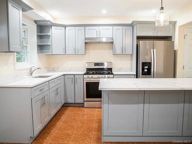 2723 Colden Ave, Bronx, NY 10469, USA property photo