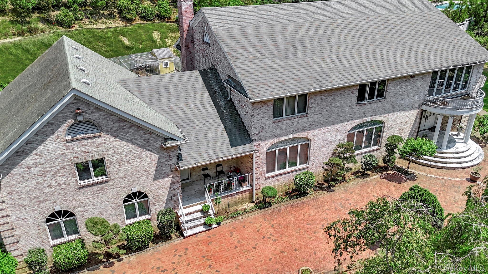 1537 Laurel Hollow Rd, Syosset, NY 11791, USA property photo