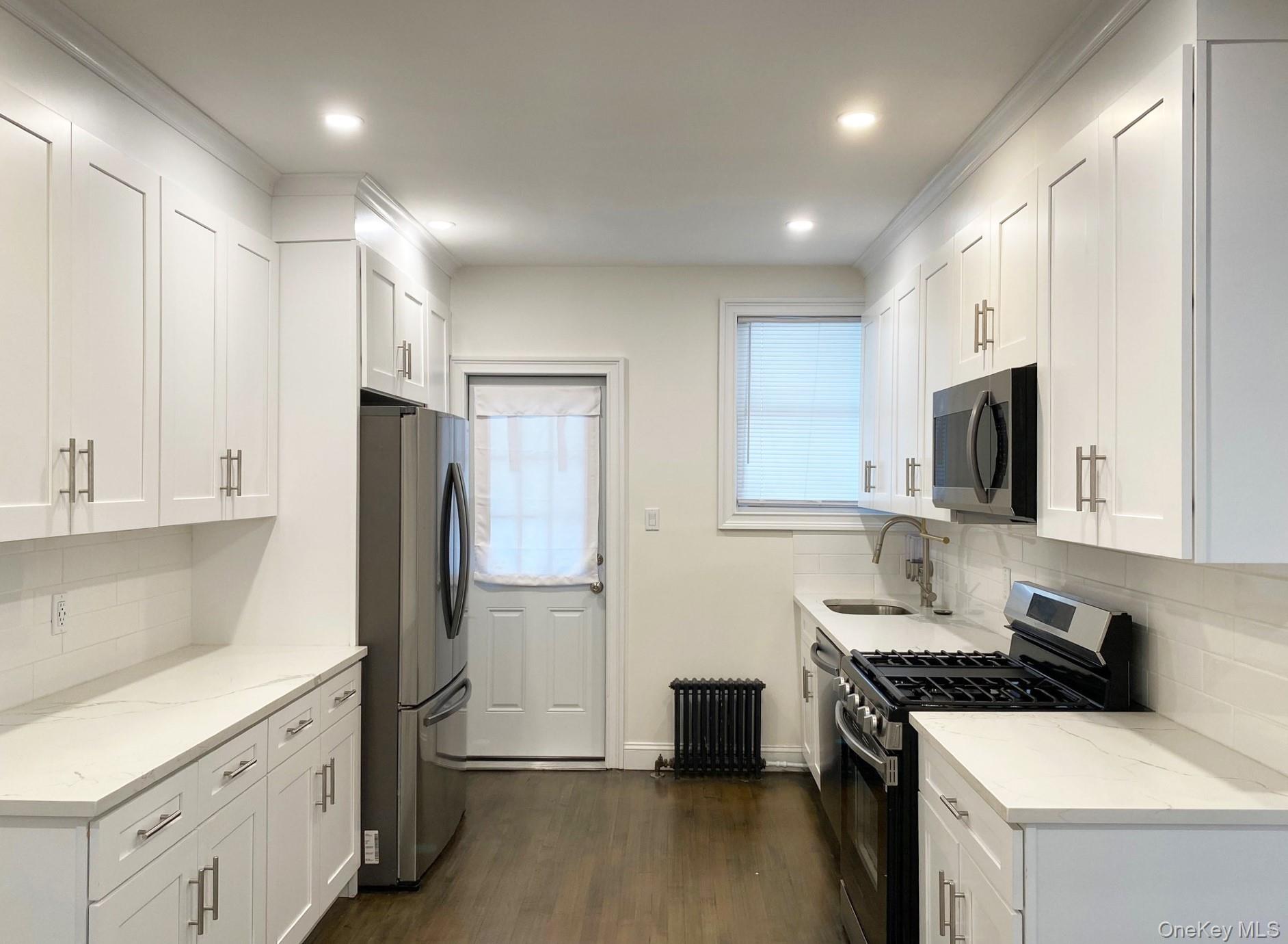 10 Marble Ave, Thornwood, NY 10594, USA property photo