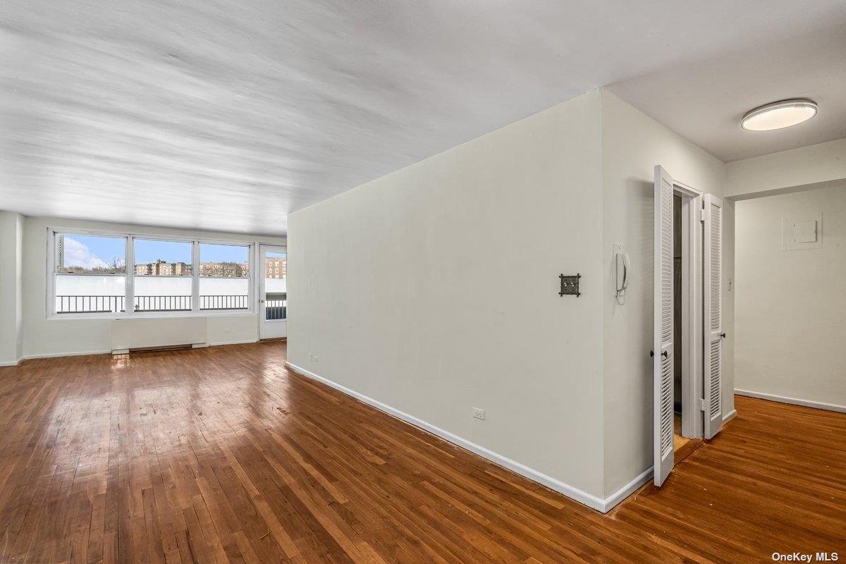 212-30 23rd Ave Unit 3G Bayside, NY 11360 property photo