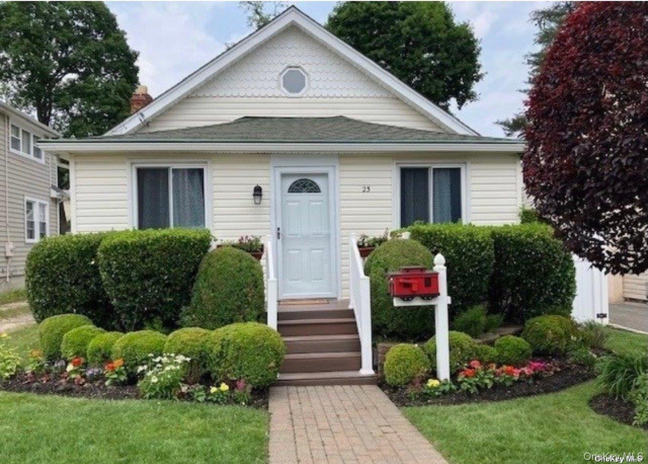 23 Locust Ave, Bayville, NY 11709, USA property photo