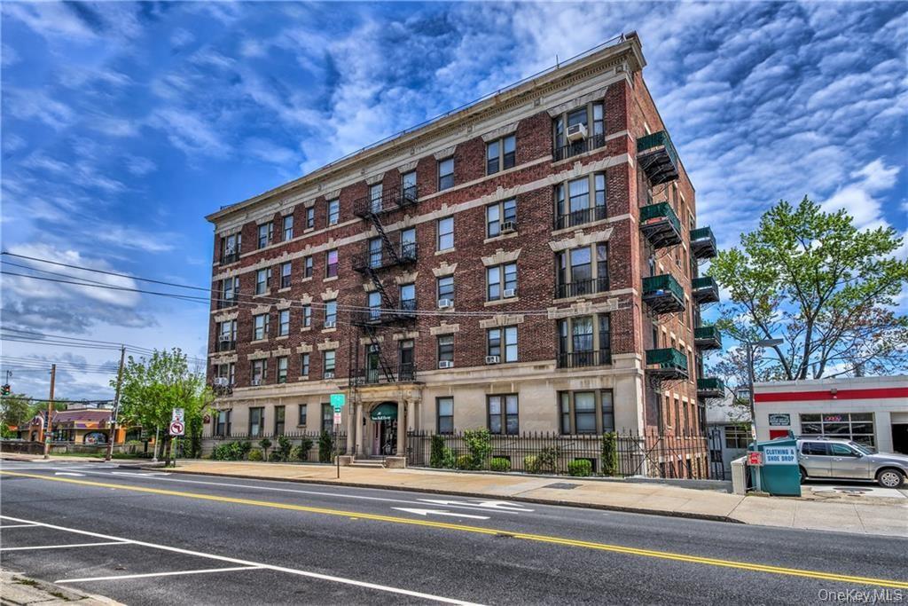 36 Echo Ave, New Rochelle, NY 10801, USA property photo