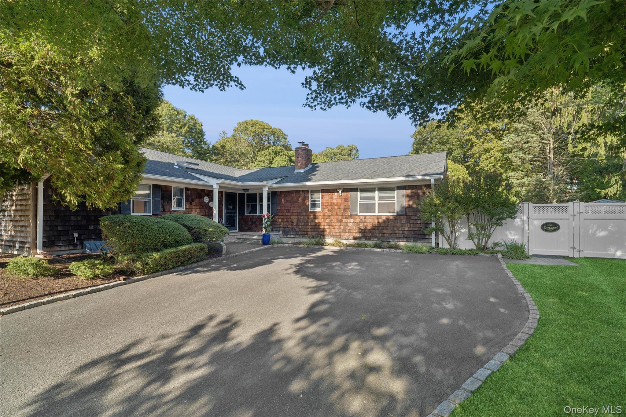 9 Monte Ln, Center Moriches, NY 11934, USA property photo