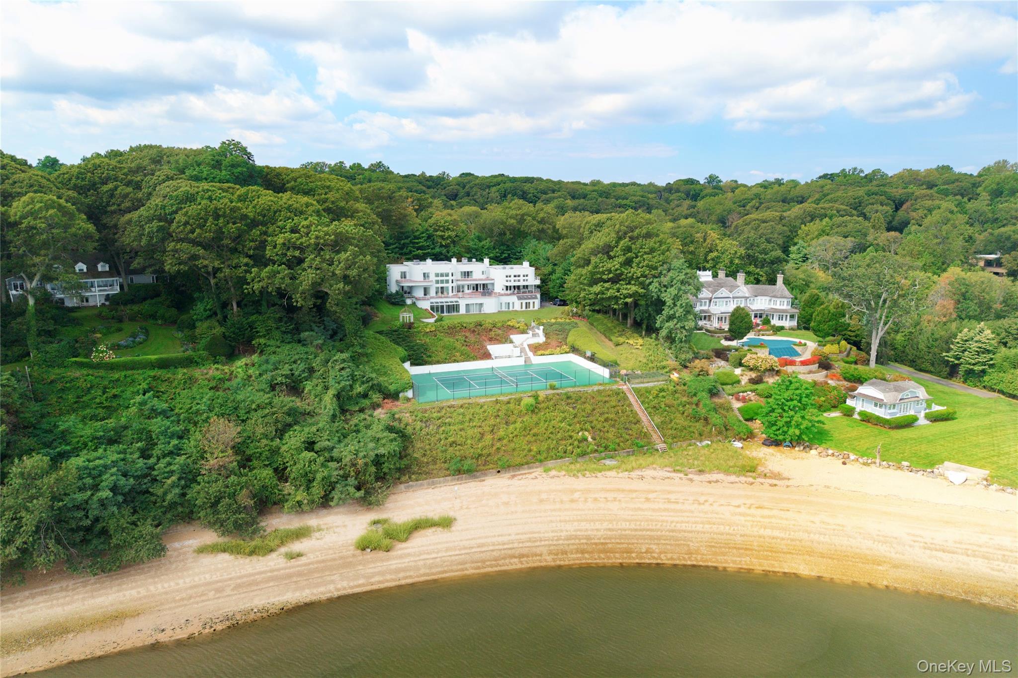 26 Tennis Court Rd, Oyster Bay, NY 11771, USA property photo