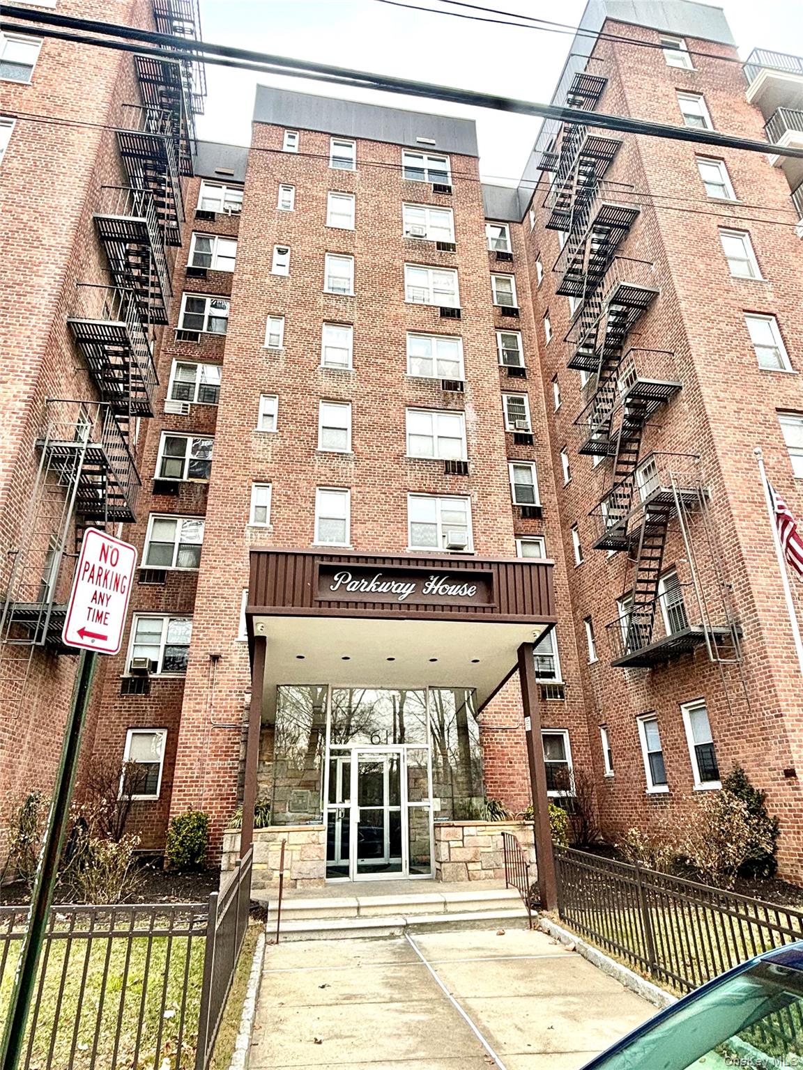61 Bronx River Rd, Yonkers, NY 10704, USA property photo
