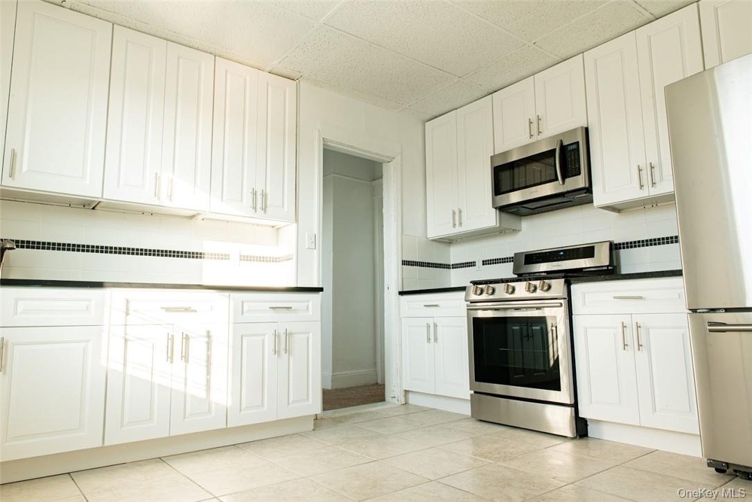 14 Horton Avenue Unit 3rd Fl New Rochelle, NY 10801 property photo