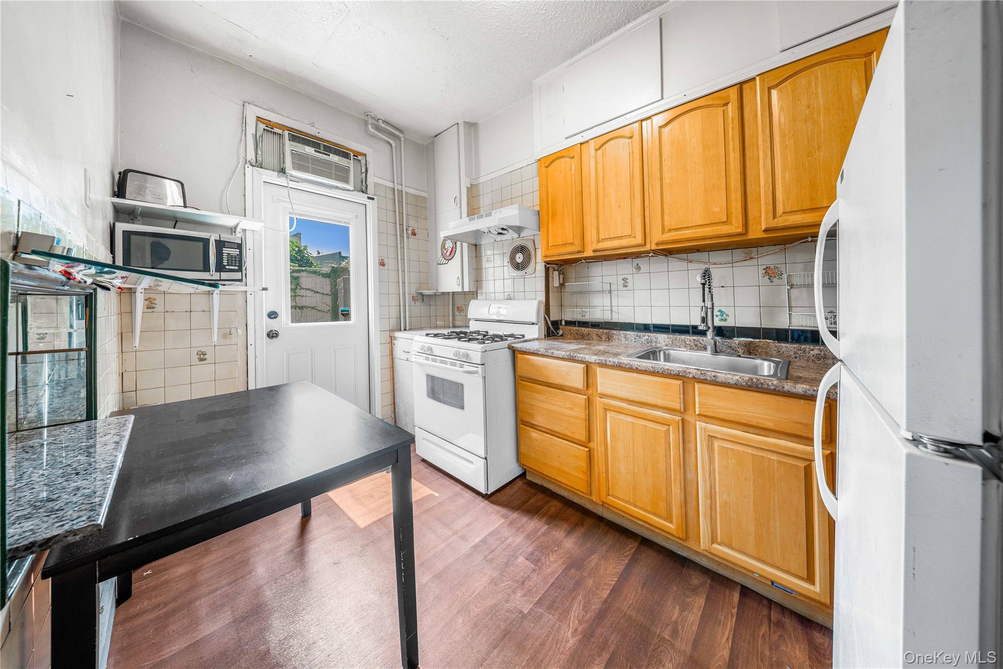 30-77 42nd St, Long Island City, NY 11103, USA property photo