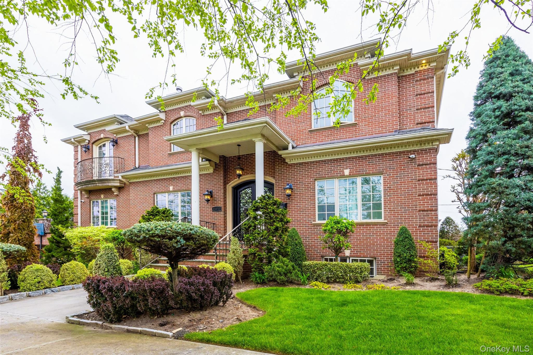 150-50 6th Ave, Whitestone, NY 11357, USA property photo