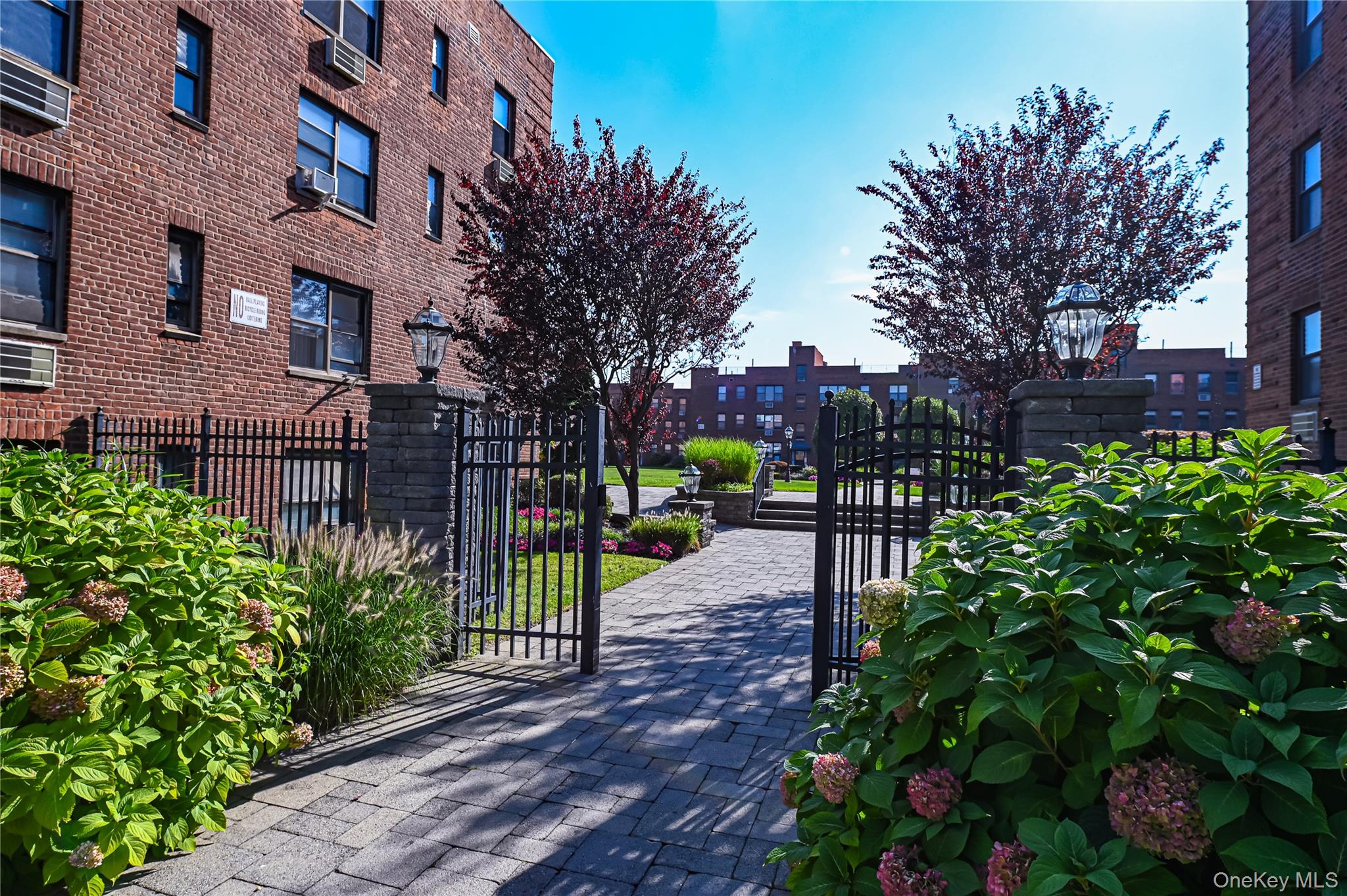 1 Jefferson Ave, Rockville Centre, NY 11570, USA property photo