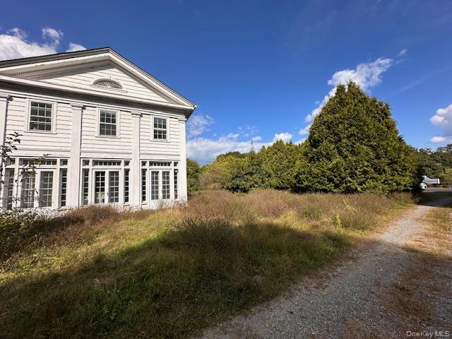 2261 Salt Point Turnpike, Clinton Corners, NY 12514, USA property photo