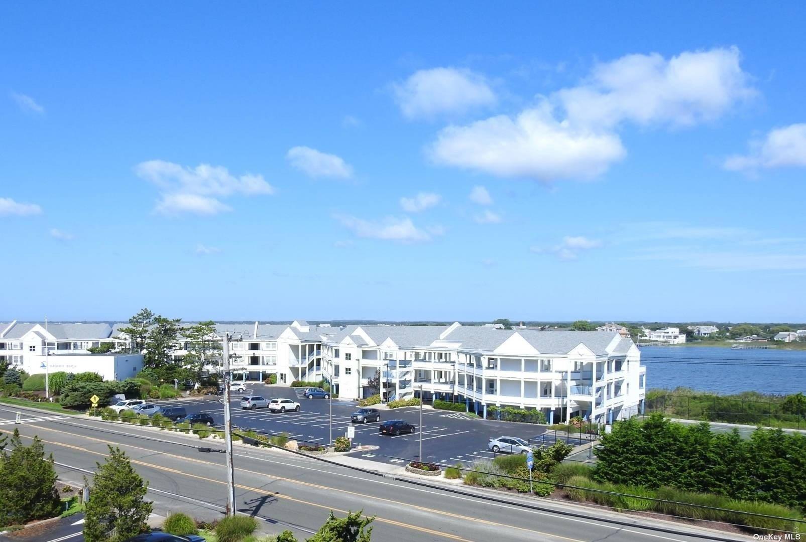 256 Dune Rd, Westhampton Beach, NY 11978, USA property photo