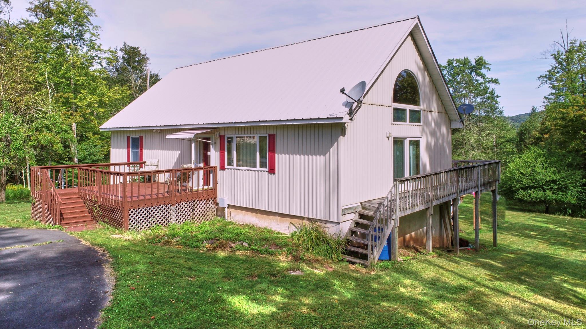 10 W Simmon Rd, Callicoon, NY 12723, USA property photo