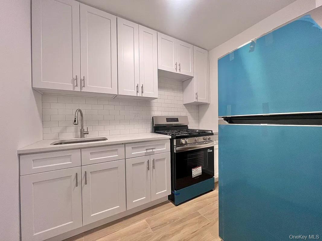 90th St, Queens, NY 11373, USA property photo
