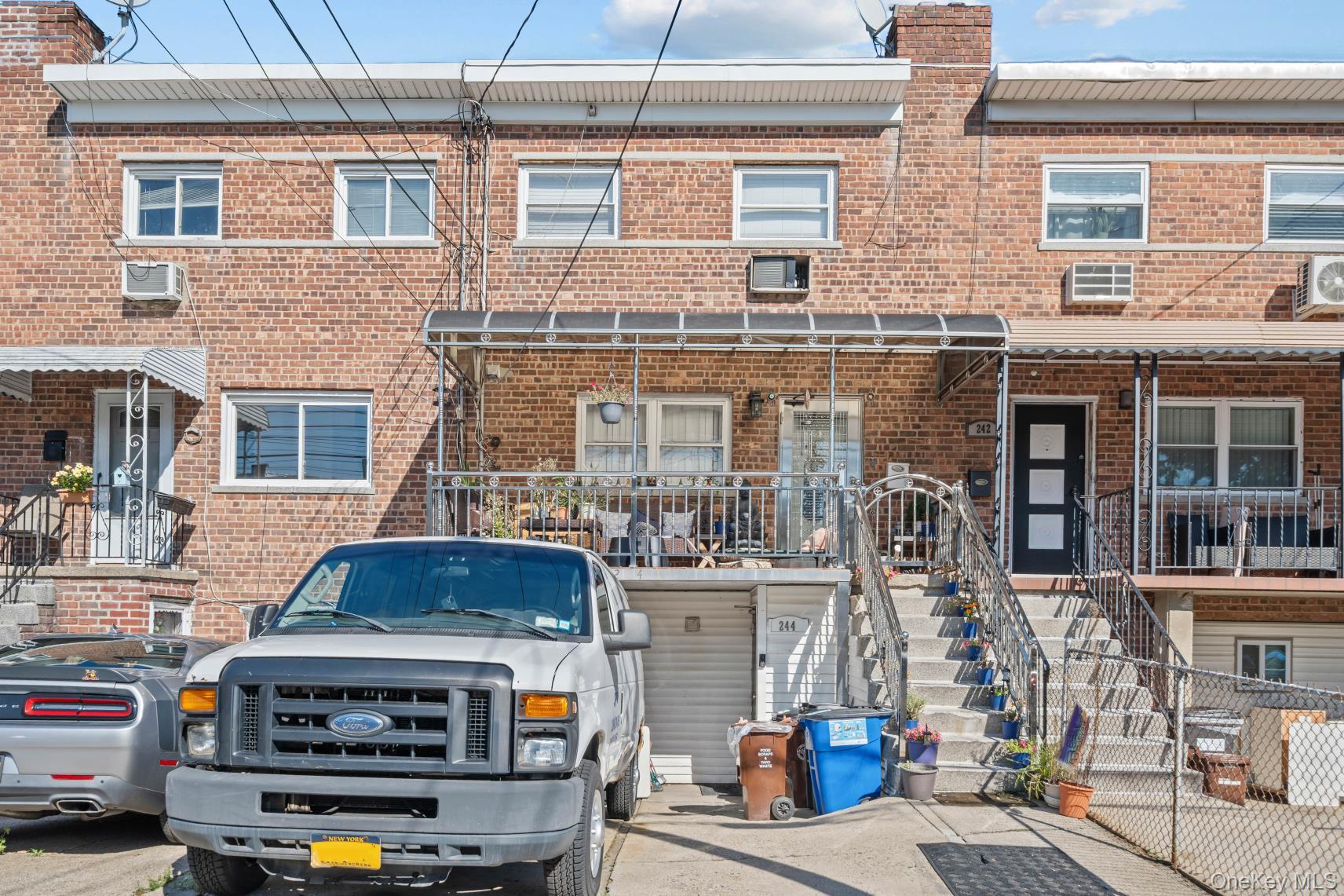 244 Revere Ave, Bronx, NY 10465, USA property photo
