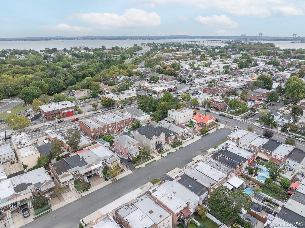 416 Revere Ave, Bronx, NY 10465, USA property photo