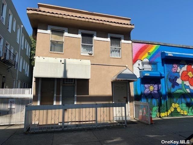 35-34 31st St, Astoria, NY 11106, USA property photo