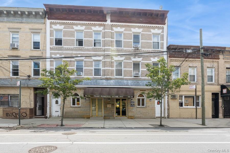 58-36 Catalpa Ave, Flushing, NY 11385, USA property photo