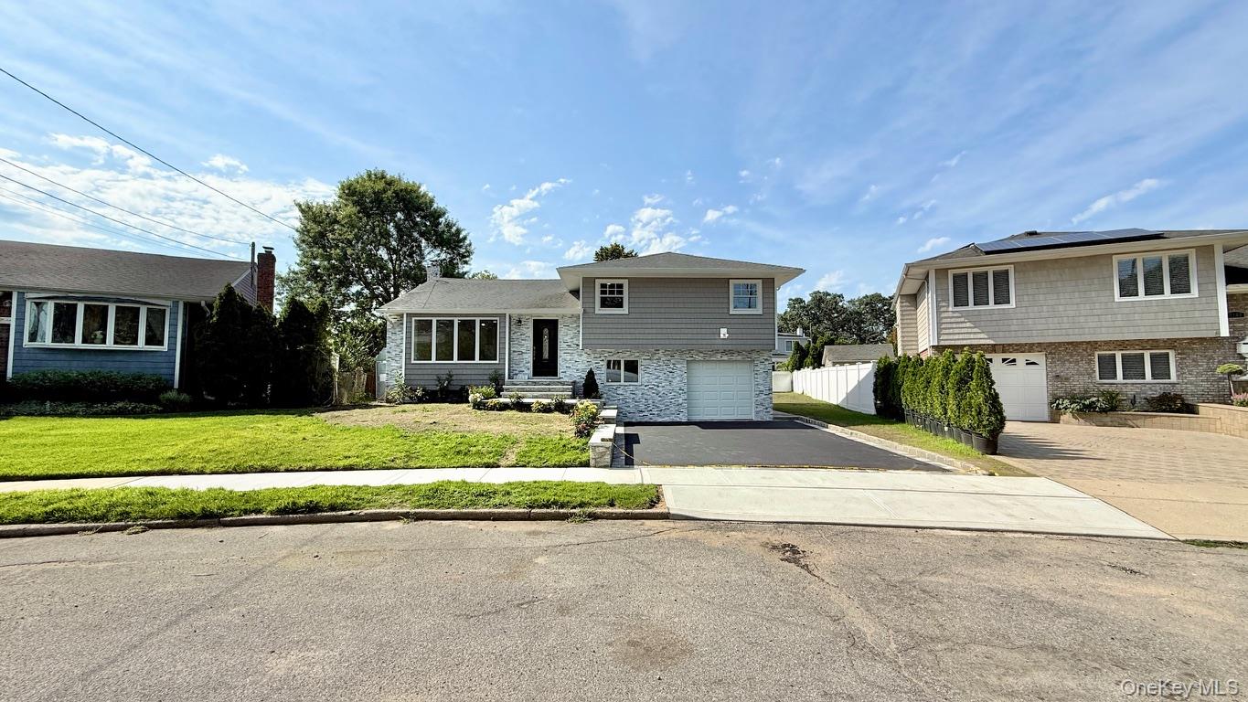 2166 Isabelle Ct, North Bellmore, NY 11710, USA property photo