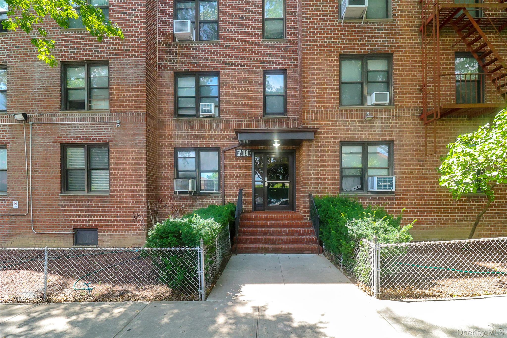 730 E 232nd Street Unit 5D Bronx, NY 10466 property photo