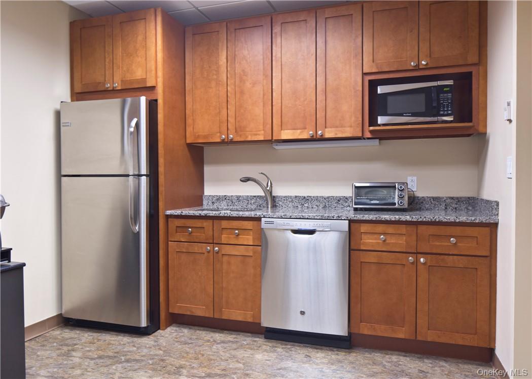 445 Hamilton Ave, White Plains, NY 10601, USA property photo 10