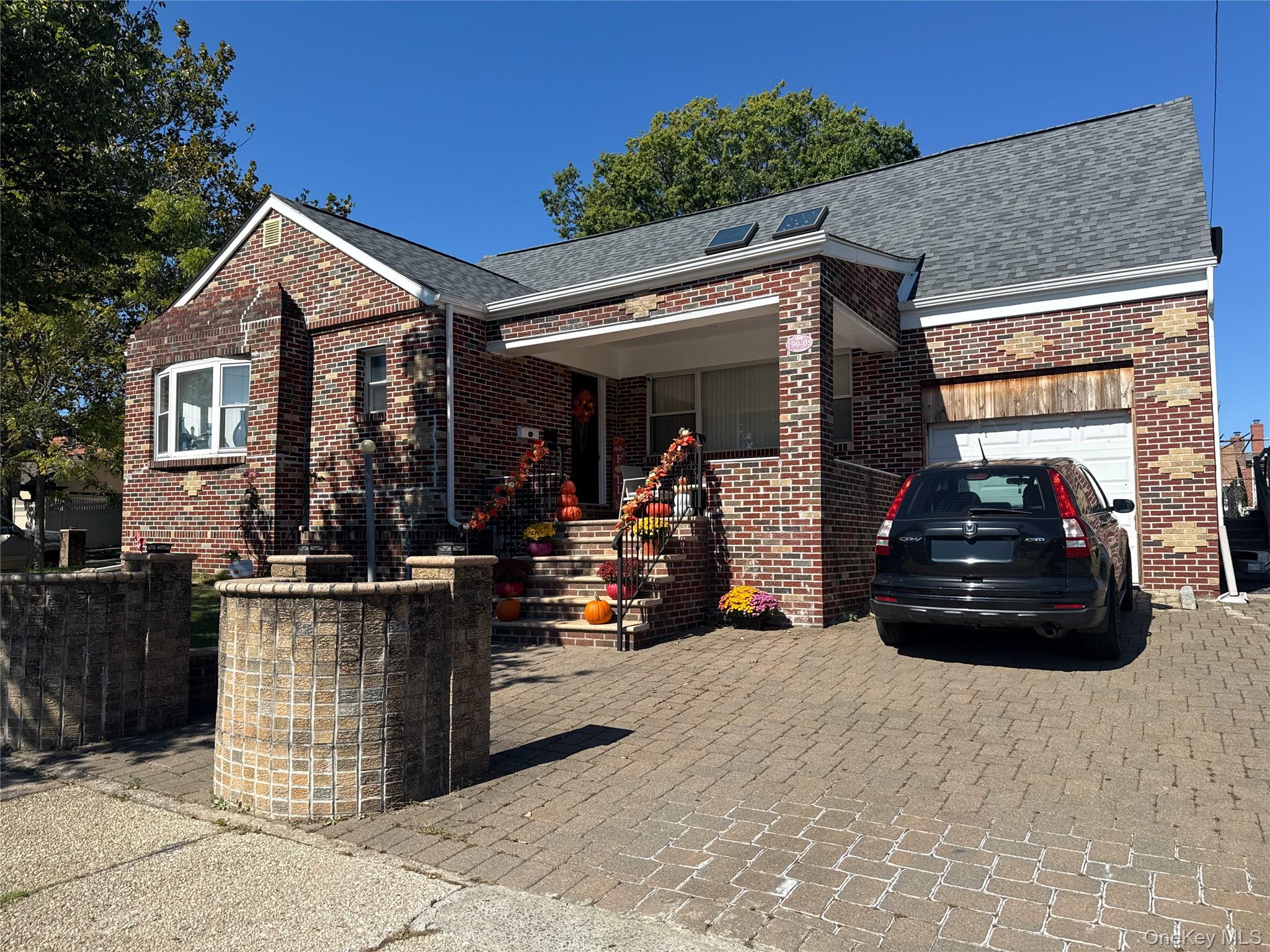 190-05 48th Ave, Flushing, NY 11365, USA property photo