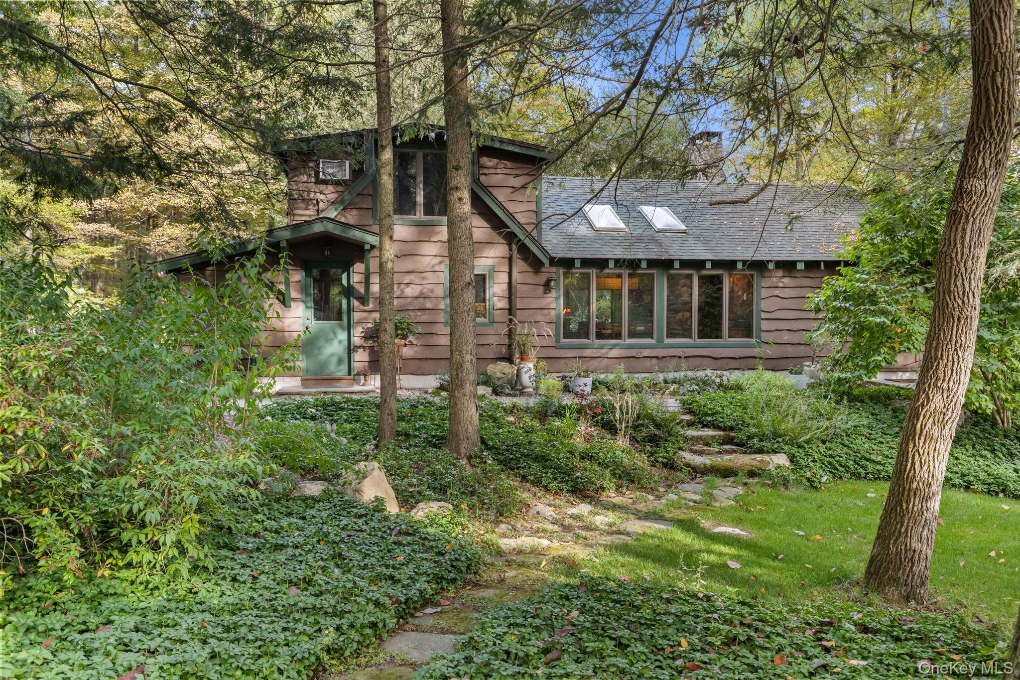 31 Barrett Cir Ct, Carmel Hamlet, NY 10512, USA property photo