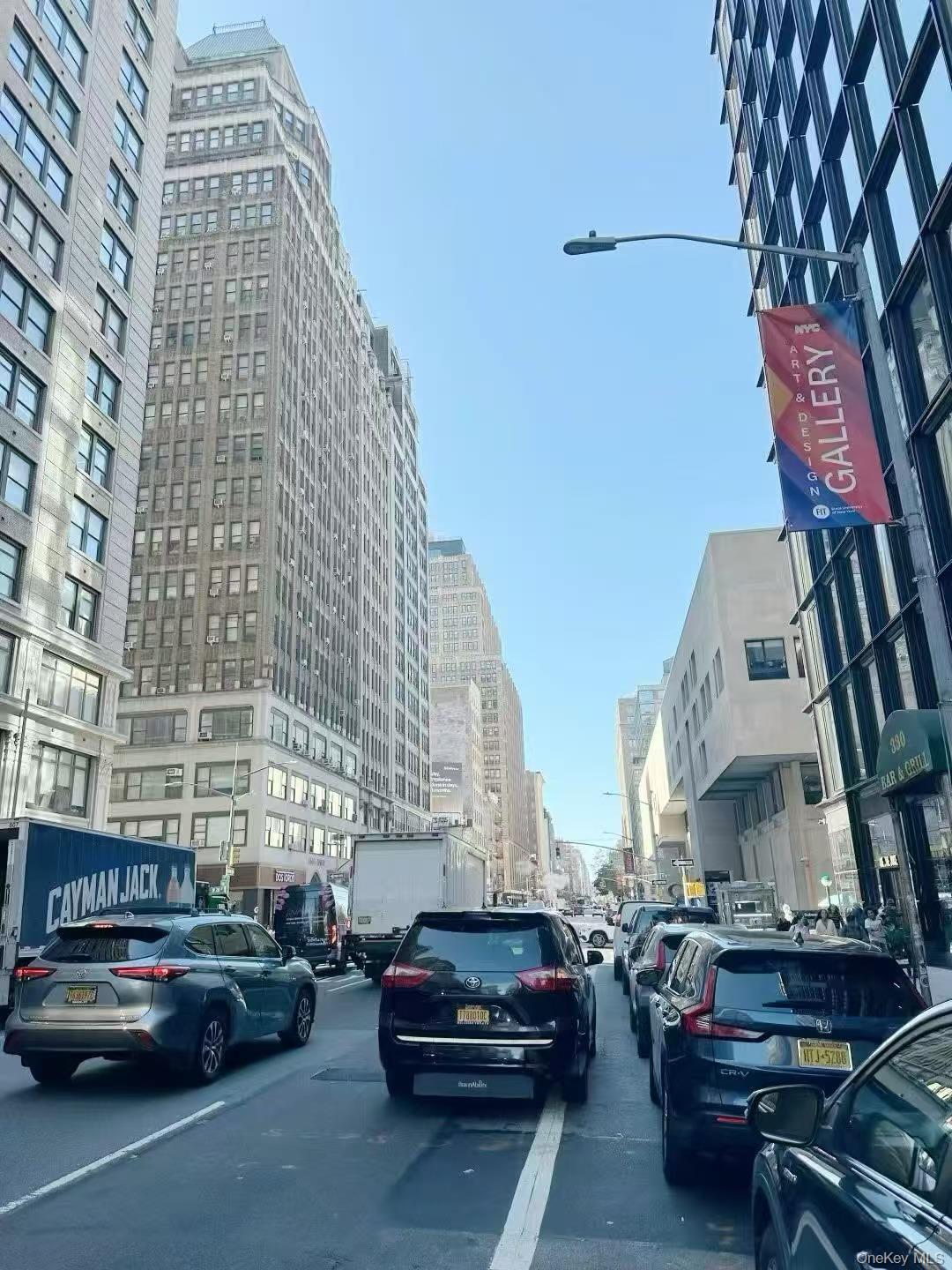 7th Ave, New York, NY 10001, USA property photo