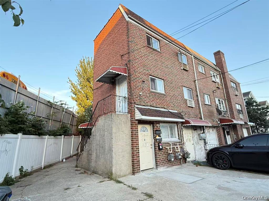 94-15 97th St, Jamaica, NY 11416, USA property photo