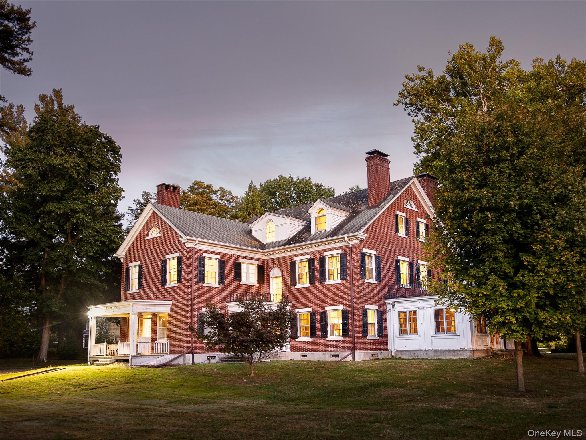 63 Colonial Ave, Warwick, NY 10990, USA property photo