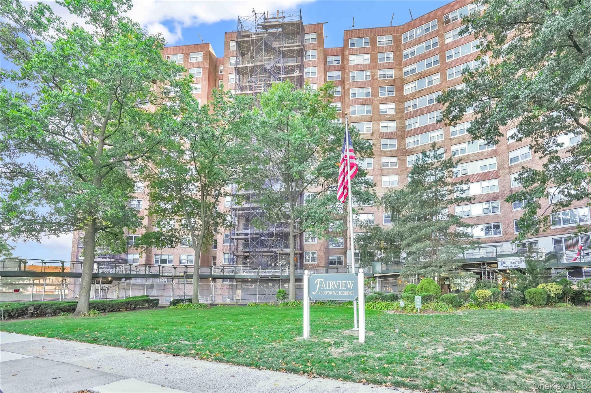 6120 Grand Central Parkway Unit B605 Forest Hills, NY 11375 property photo